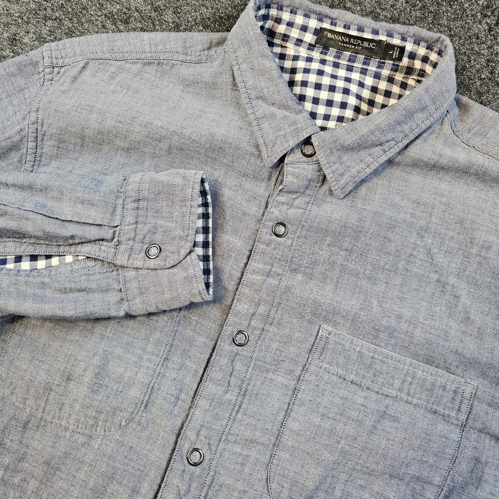 Banana Republic Camden Fit Men's Large Chambray Button Up Shirt Snap Front